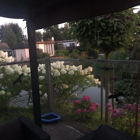 Recreatie Centrum De Hollepoarte 2 Chalets87 Makkum Exteriör bild