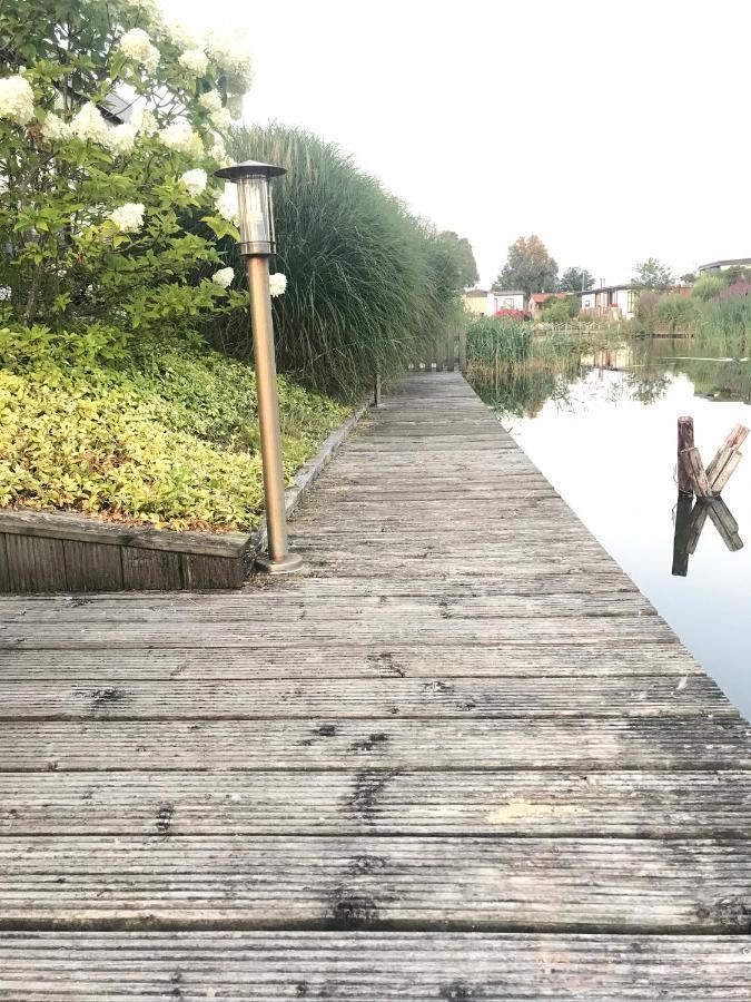 Recreatie Centrum De Hollepoarte 2 Chalets87 Makkum Exteriör bild